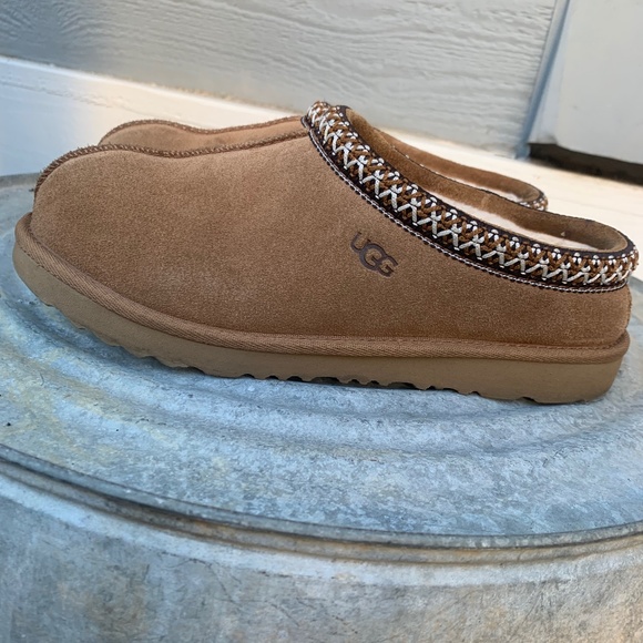Tasman Ugg Slippers - Picture 1 of 5